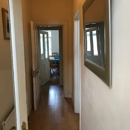 152 Connaught Street Apartment
